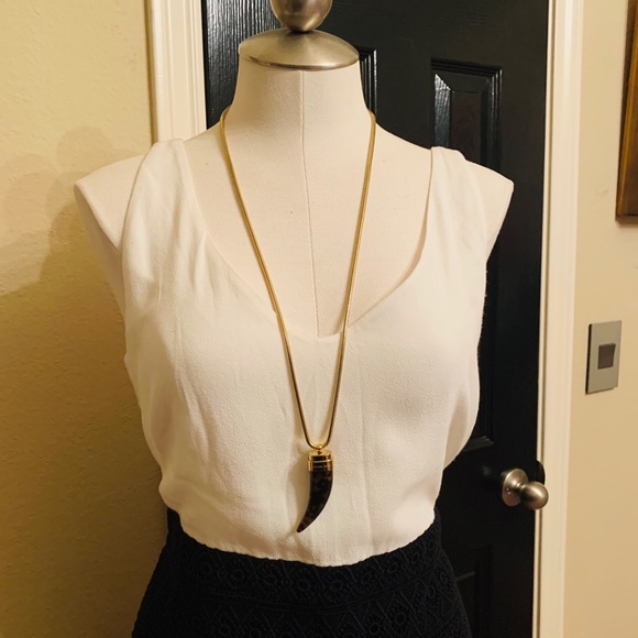 Micheal Kors Brown Tortoise Horn Necklace - Picture 5 of 5